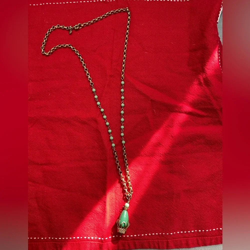 Vintage J.Crew necklace gold chain with stunning jade look pendant in setting
